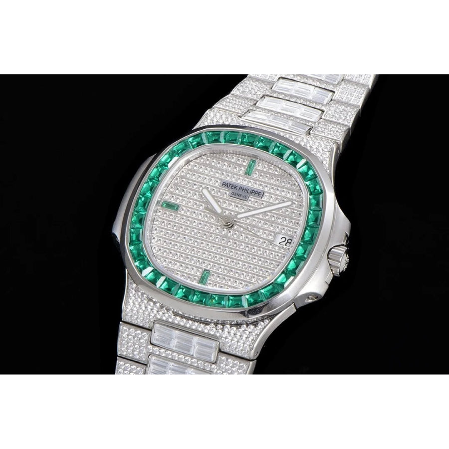 Patek Philippe Nautilus 40MM 5711/1300A Emerald Bezel